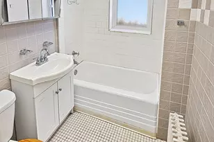 1308 W Rosemont Ave, Chicago, IL 60660 - Photo 9