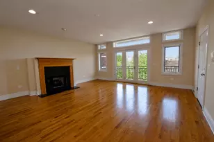 2942 N Lincoln Ave, Chicago, IL 60657 - Photo 3