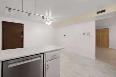 4204 N Keystone Avenue #2C, Chicago, IL 60641 - Photo 11