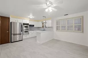 4204 N Keystone Ave, Chicago, IL 60641 - Photo 9