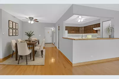 9374 Landings Street #402, Des Plaines, IL 60016 - Photo 5
