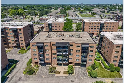 9374 Landings Street #402, Des Plaines, IL 60016 - Photo 27