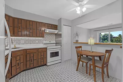 9374 Landings Street #402, Des Plaines, IL 60016 - Photo 13