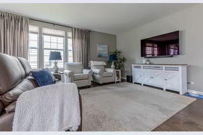 7 Melrose Place, Hawthorn Woods, IL 60047 - Photo 7