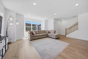8367 Mulberry Ave, Morton Grove, IL 60053 - Photo 19
