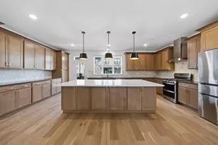 8367 Mulberry Ave, Morton Grove, IL 60053 - Photo 3