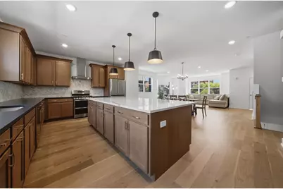 8367 Mulberry Avenue, Morton Grove, IL 60053 - Photo 13
