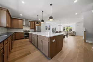 8367 Mulberry Ave, Morton Grove, IL 60053 - Photo 13
