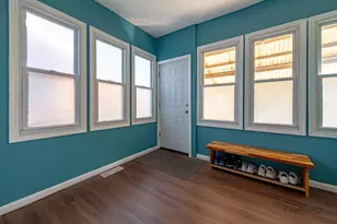 3743 N Kimball St, Chicago, IL 60618 - Photo 15