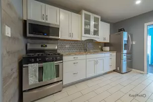 3743 N Kimball St, Chicago, IL 60618 - Photo 11