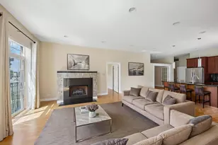 6425 W Touhy Ave, Chicago, IL 60646 - Photo 3