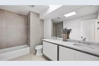 705 W Chestnut Street, Hinsdale, IL 60521 - Photo 9