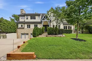 705 W Chestnut St, Hinsdale, IL 60521 - Photo 1