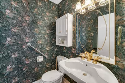 495 E Park Manor Court, Elmhurst, IL 60126 - Photo 13