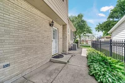 495 E Park Manor Court, Elmhurst, IL 60126 - Photo 29