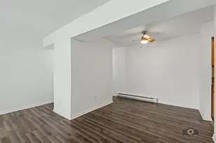 222 Madison St, Joliet, IL 60435 - Photo 7