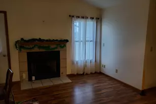 709B Burgess Dr, Utica, IL 61373 - Photo 5