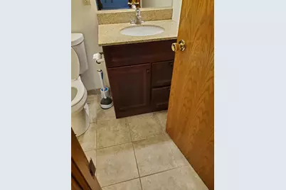 709B Burgess Drive #B, Utica, IL 61373 - Photo 9