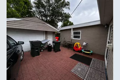 324 N Emerald Avenue, Mundelein, IL 60060 - Photo 5
