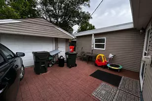 324 N Emerald Ave, Mundelein, IL 60060 - Photo 5