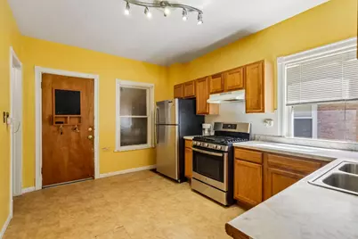 3234 W Haddon Avenue, Chicago, IL 60651 - Photo 11