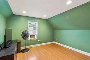 3234 W Haddon Ave, Chicago, IL 60651 - Photo 23