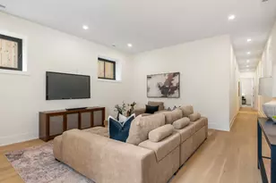 3041 N Leavitt St, Chicago, IL 60618 - Photo 45