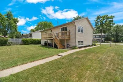 424 E Shorewood Road, Round Lake Beach, IL 60073 - Photo 23