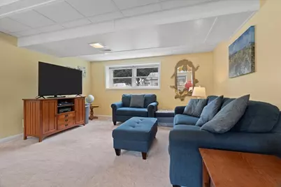 424 E Shorewood Road, Round Lake Beach, IL 60073 - Photo 17