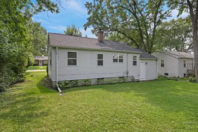 3906 Grove Avenue, McHenry, IL 60050 - Photo 15