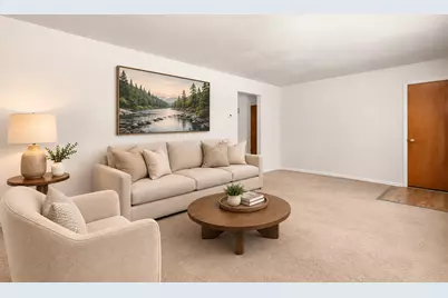 3906 Grove Avenue, McHenry, IL 60050 - Photo 3