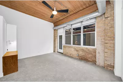 2333 W St. Paul Avenue #202, Chicago, IL 60647 - Photo 9