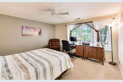 592 Edinburgh Lane #B, Prospect Heights, IL 60070 - Photo 9