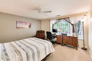 592 Edinburgh Ln, Prospect Heights, IL 60070 - Photo 9