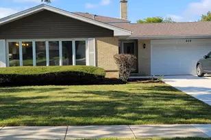 608 Trent Ln, Schaumburg, IL 60193 - Photo 1