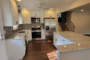 608 Trent Ln, Schaumburg, IL 60193 - Photo 5
