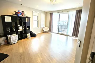 2419 W Madison St, Chicago, IL 60612 - Photo 5