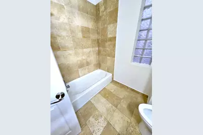 2419 W Madison Street #3, Chicago, IL 60612 - Photo 15
