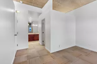 939 W Huron St, Chicago, IL 60642 - Photo 19