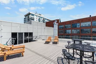 939 W Huron St, Chicago, IL 60642 - Photo 27
