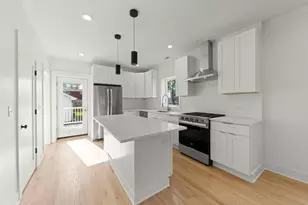 118 N President St, Wheaton, IL 60187 - Photo 7