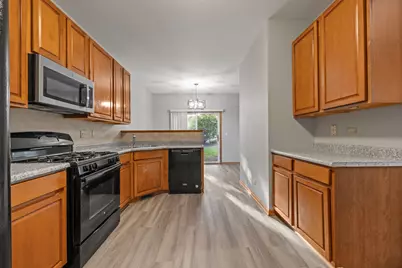 2247 Stoughton Drive, Aurora, IL 60502 - Photo 13