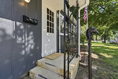 1215 Colton Avenue, Bloomington, IL 61701 - Photo 3