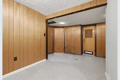 1215 Colton Avenue, Bloomington, IL 61701 - Photo 35