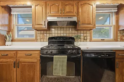 1215 Colton Avenue, Bloomington, IL 61701 - Photo 15