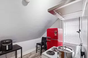 4041 W 56th St, Chicago, IL 60629 - Photo 13