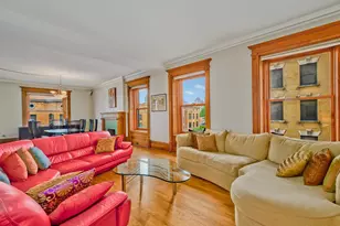 559 W Surf St, Chicago, IL 60657 - Photo 5