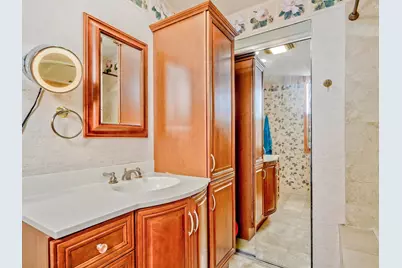 559 W Surf Street #500, Chicago, IL 60657 - Photo 19