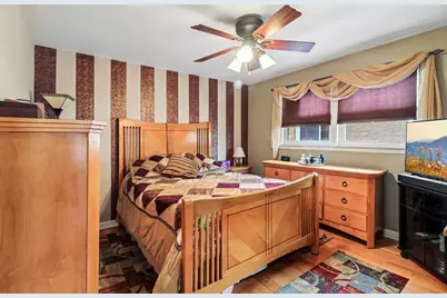 7005 W 63rd Place, Chicago, IL 60638 - Photo 9