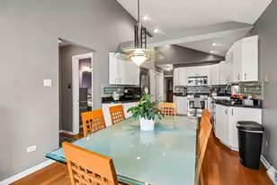 7005 W 63rd Pl, Chicago, IL 60638 - Photo 5